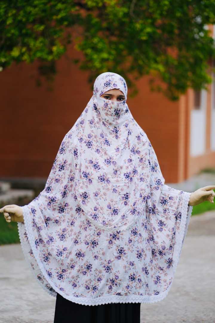 সালাত,হিজাব