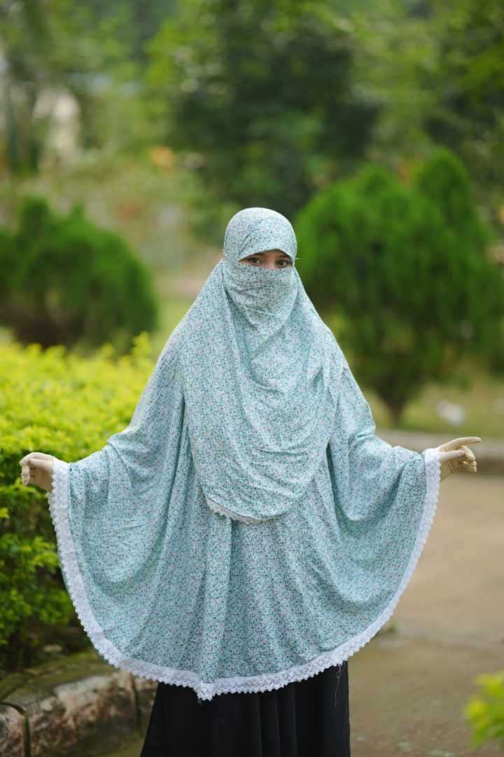 সালাত,হিজাব