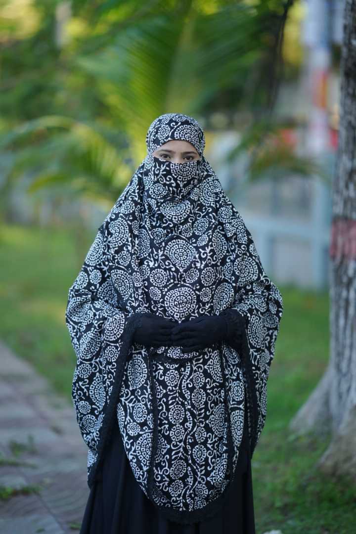 সালাত,হিজাব