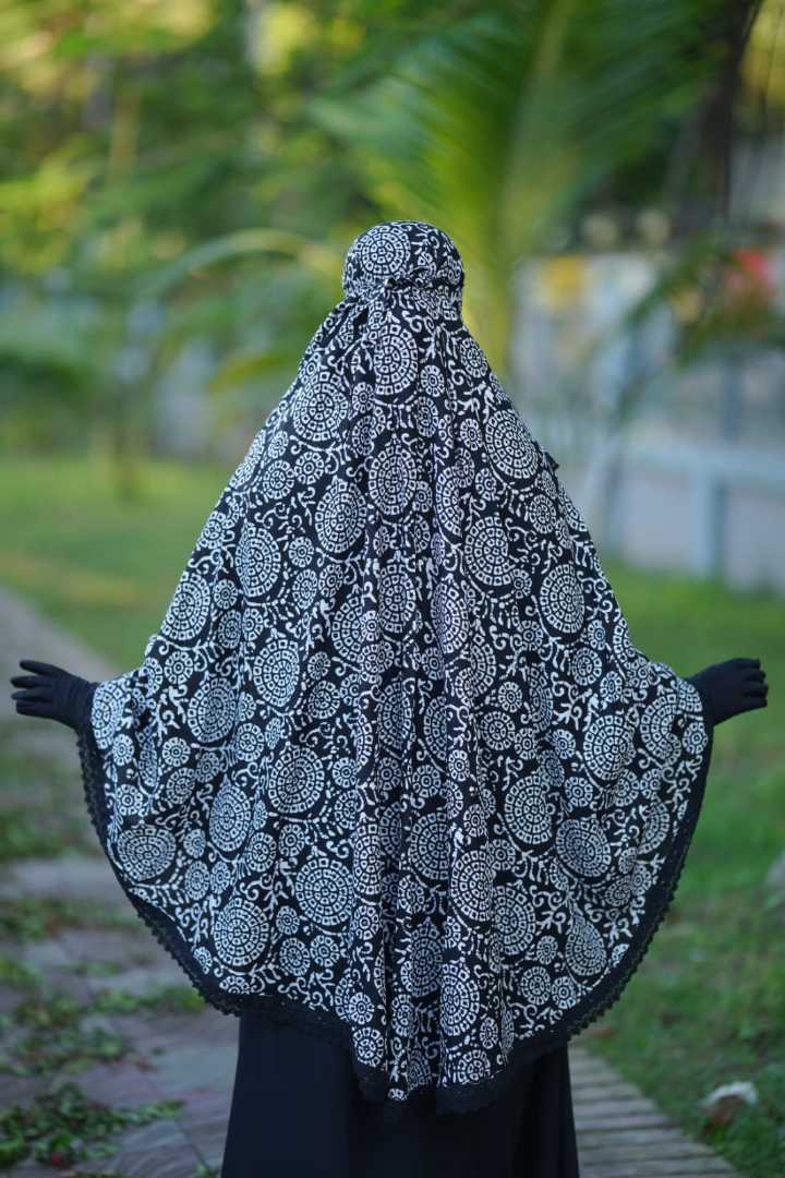 সালাত,হিজাব